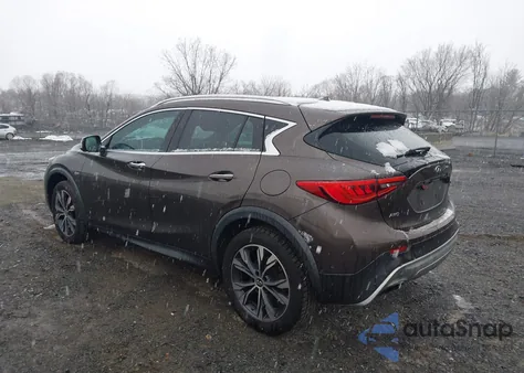 2017 Infiniti Qx30 Premium z USA, uszkodzony, nr VIN SJKCH5CR1HA035842